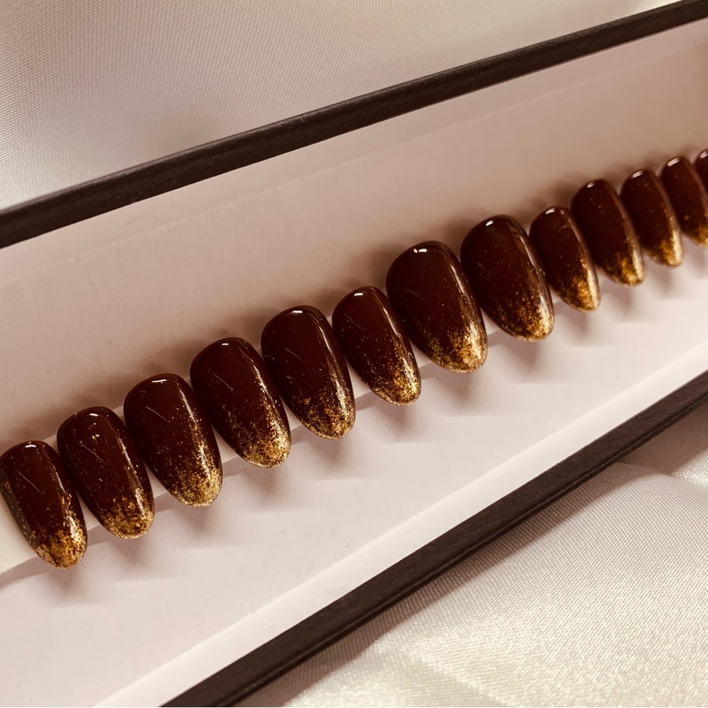 Short Round Burnished Gold Autumn Custom Luxury Press Ons